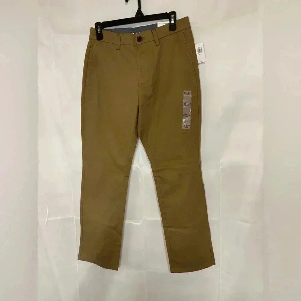 New with tags, men’s size 29x30 straight leg old navy brand pants, #L684
